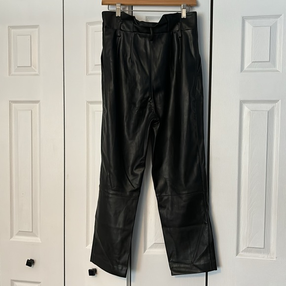 H&M high rise leather paper bag pant, US6 - Picture 4 of 4